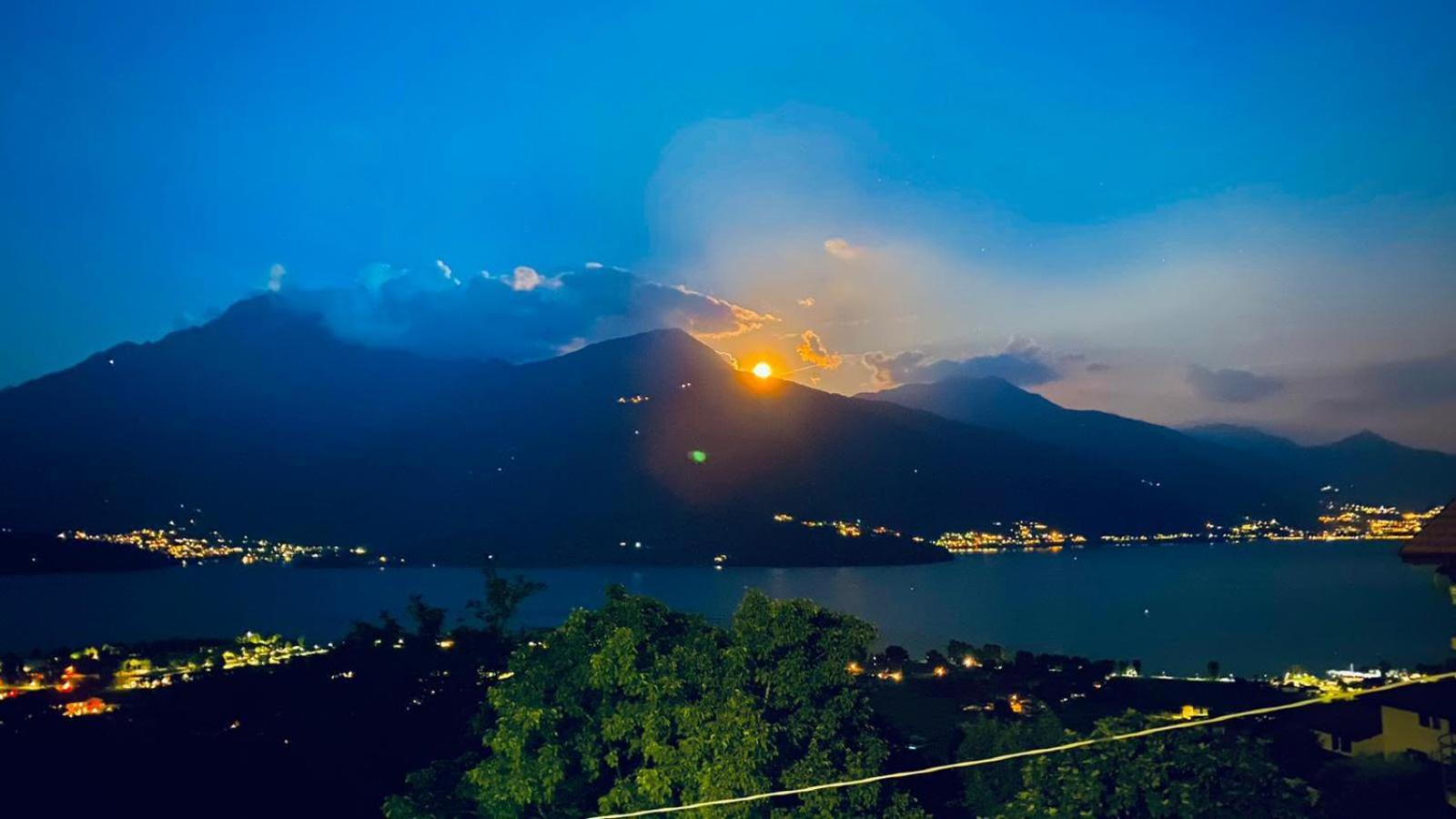 Apartment Rosa Dei Venti Gravedona Bagian luar foto