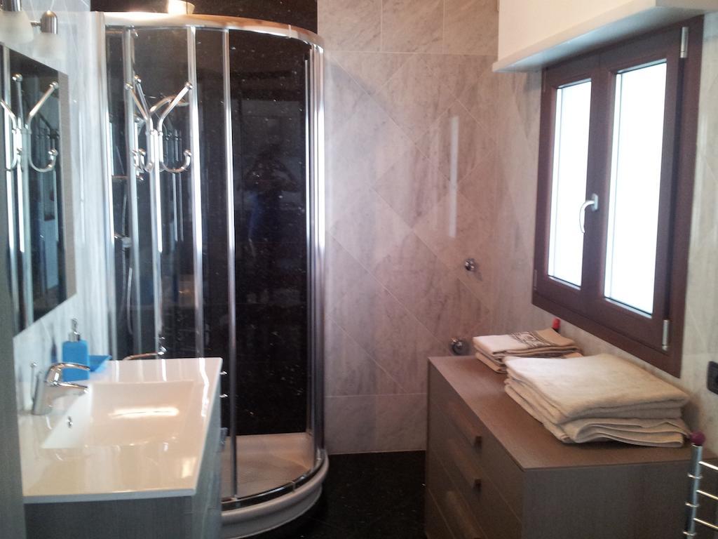 Apartment Rosa Dei Venti Gravedona Ruang foto