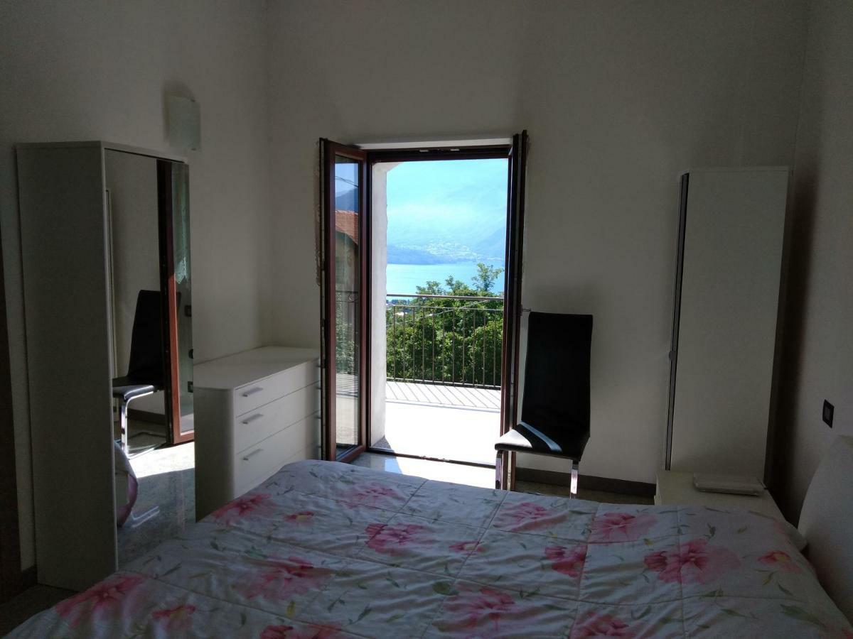 Apartment Rosa Dei Venti Gravedona Bagian luar foto